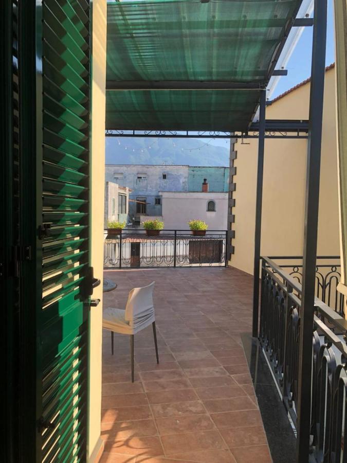 Hibiscus Apartment Castellammare di Stabia Bagian luar foto