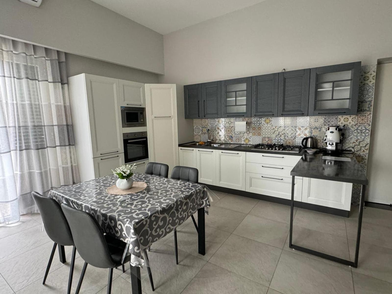 Hibiscus Apartment Castellammare di Stabia Bagian luar foto